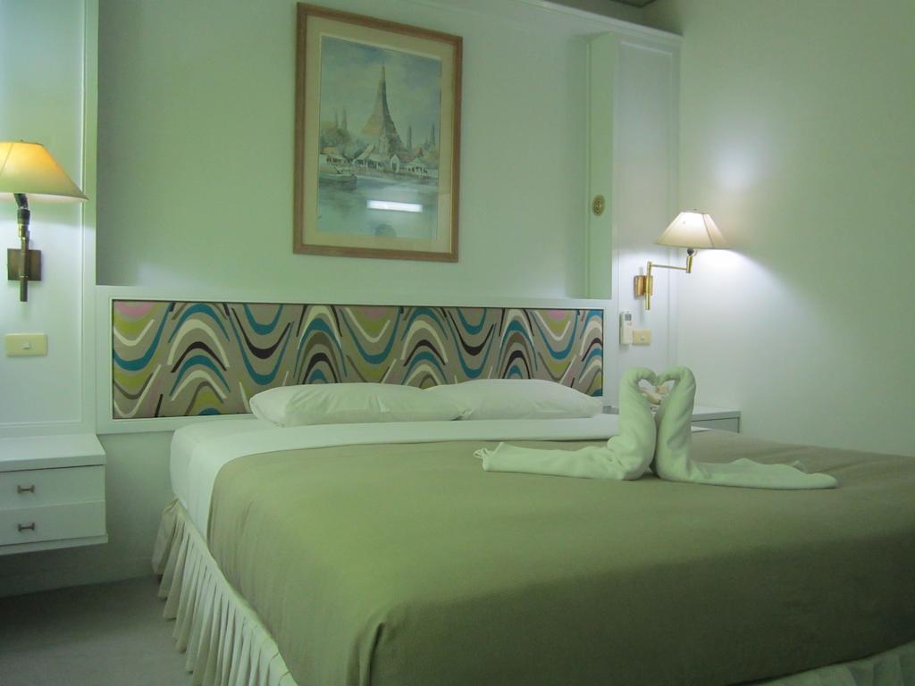 Lopburi Inn Hotel Phòng bức ảnh